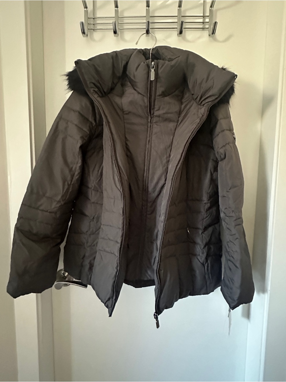 NWT Calvin Klein Down & Feather Puffer Jacket Faux Fur Hood Grey size women’s XL
